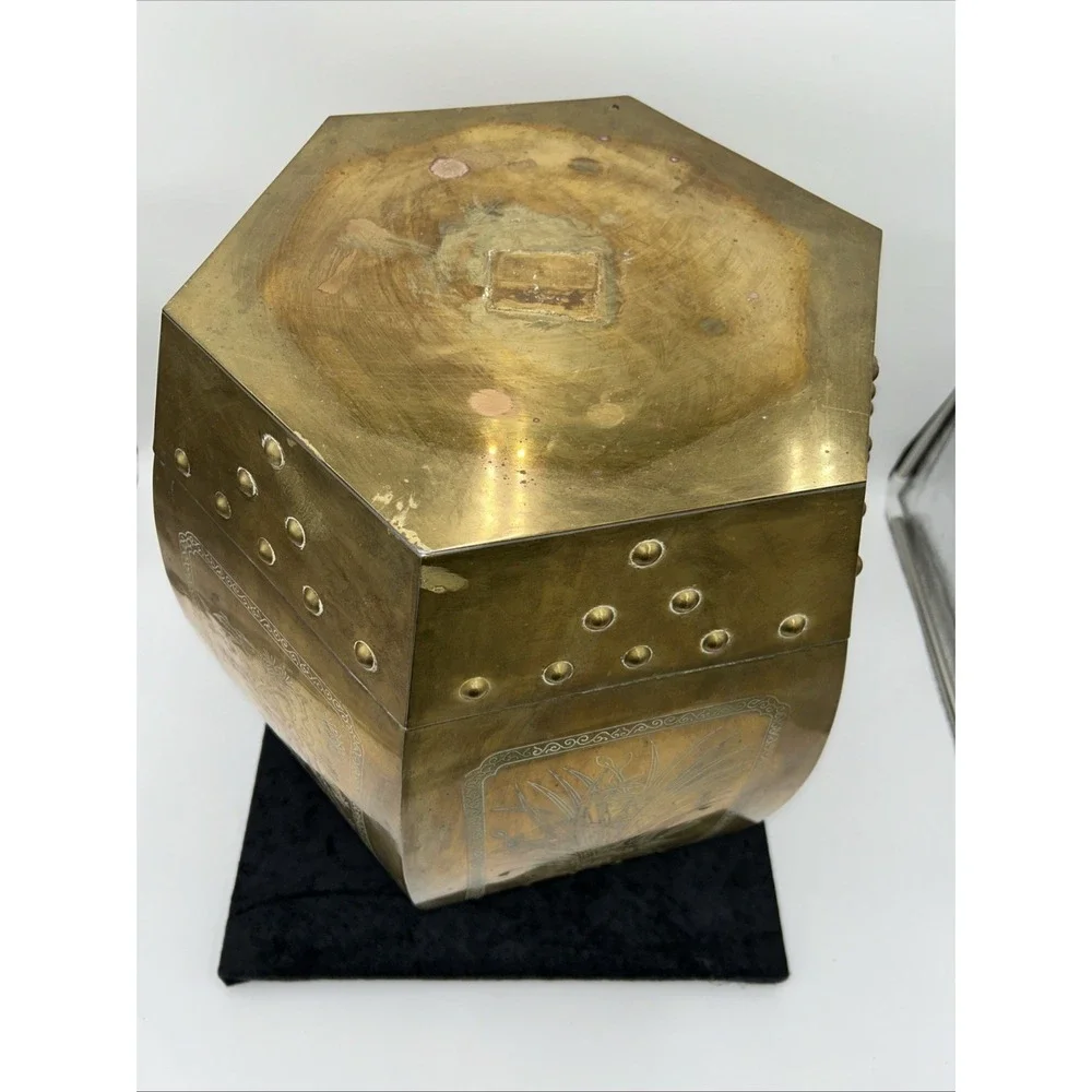 Vintage Brass Chinese Garden Stool‎ Seat, Mid-Century Hollywood Regency Look